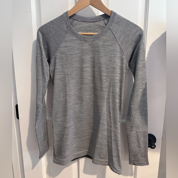 Lululemon Long Sleeve Shirt - Picture 1 of 3